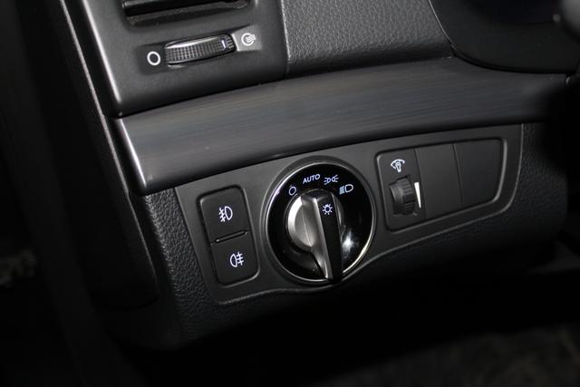 Hyundai i40 SHZ Klimaautomatik Tempomat MuFu 8fach