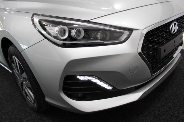 Hyundai i30 Kombi Premium FULL LED KLIMAAUTOMATIK SHZ SMART-KEY 