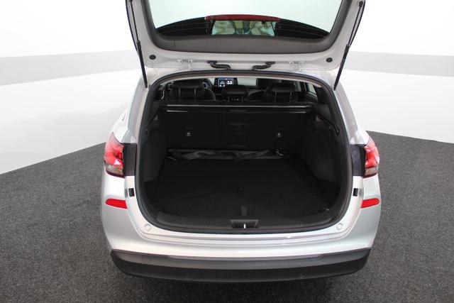 Hyundai i30 Kombi Premium FULL LED KLIMAAUTOMATIK SHZ SMART-KEY 
