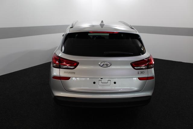 Hyundai i30 Kombi Premium FULL LED KLIMAAUTOMATIK SHZ SMART-KEY 