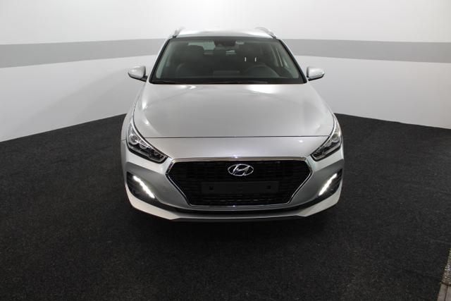 Hyundai i30 Kombi Premium FULL LED KLIMAAUTOMATIK SHZ SMART-KEY 