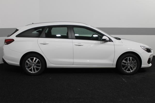 Hyundai i30 Kombi STYLE KLIMAAUTOMATIK PDC TEMPOMAT ALU NSW BLUETOOTH 