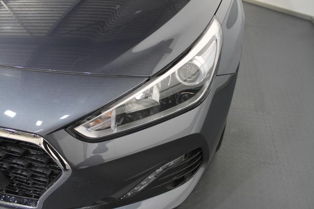 Hyundai i30 Kombi STYLE KLIMAAUTOMATIK PDC TEMPOMAT ALU NSW BLUETOOTH 