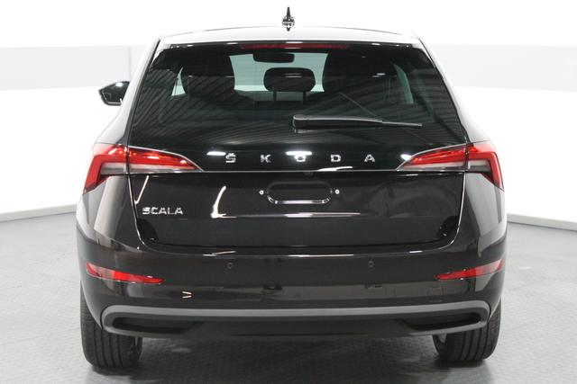 Skoda Scala STYLE DSG KESSY SHZ RFK PDC v+h FULL LED 