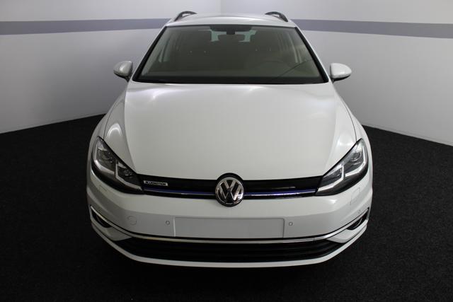 Volkswagen Golf Variant Highline NAVI LED SHZ ACC ParkPilot RFK DAB MirrorLink 