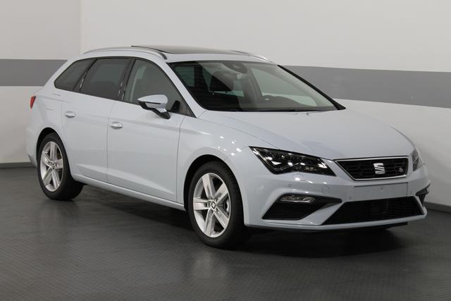 Seat Leon Sportstourer ST - FR PANORAMA KESSY NAVI ACC SHZ LED RFK