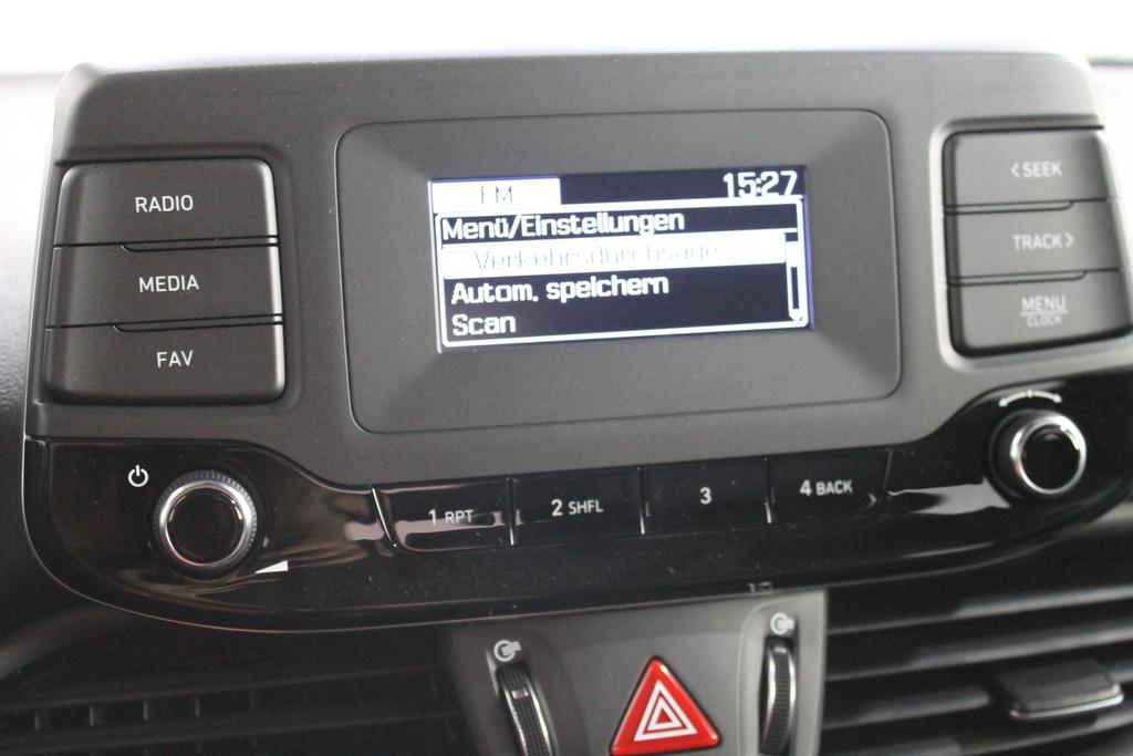 Hyundai i30 TREND RADIO KLIMA TEMPOMAT AEB DAA FCWS LKAS
