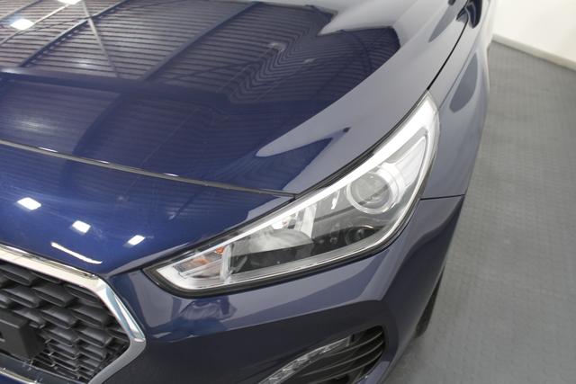 Hyundai i30 Kombi STYLE KLIMAAUTOMATIK PDC TEMPOMAT ALU NSW BLUETOOTH 