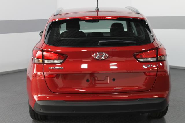 Hyundai i30 Kombi STYLE KLIMAAUTOMATIK PDC TEMPOMAT ALU NSW BLUETOOTH 