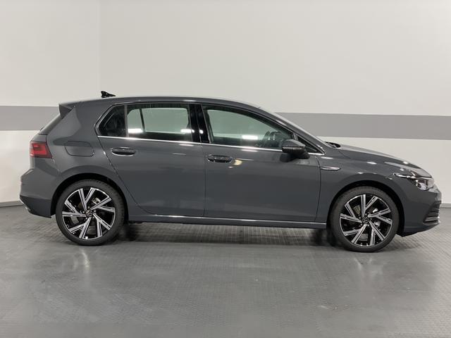 Volkswagen Golf STYLE PLUS IQ.LED KEYLESS 18ALU NAVI PARK ASSIST RFK ACC 