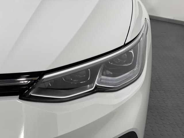 Volkswagen Golf STYLE PLUS IQ.LED KEYLESS 18ALU NAVI PARK ASSIST RFK ACC 