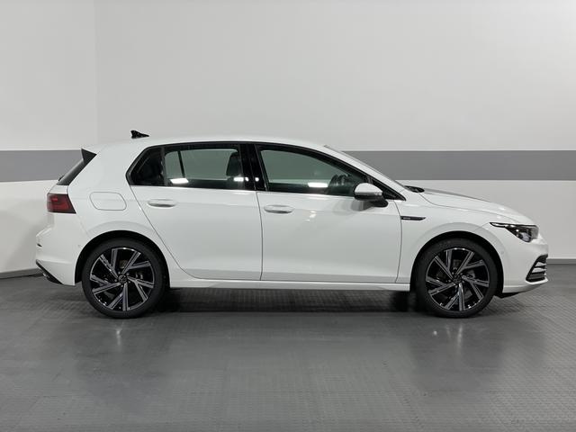 Volkswagen Golf STYLE PLUS e-TSI DSG IQ.LED KEYLESS 18ALU NAVI PARK ASSIST RFK ACC 