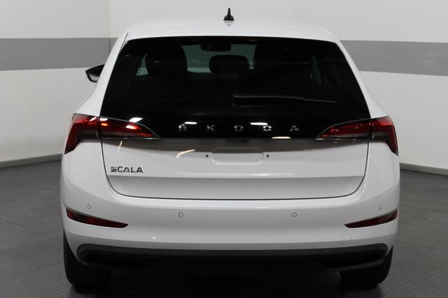 Skoda Scala STYLE DSG KESSY SHZ RFK PDC v+h FULL LED 