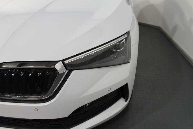 Skoda Scala STYLE DSG KESSY SHZ RFK PDC v+h FULL LED 