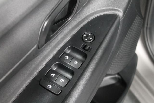 Hyundai i20 COMFORT KLIMA RFK PDC TEMPOMAT 