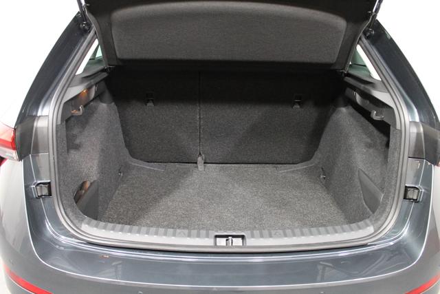 Skoda Scala STYLE DSG KESSY SHZ RFK PDC v+h FULL LED 