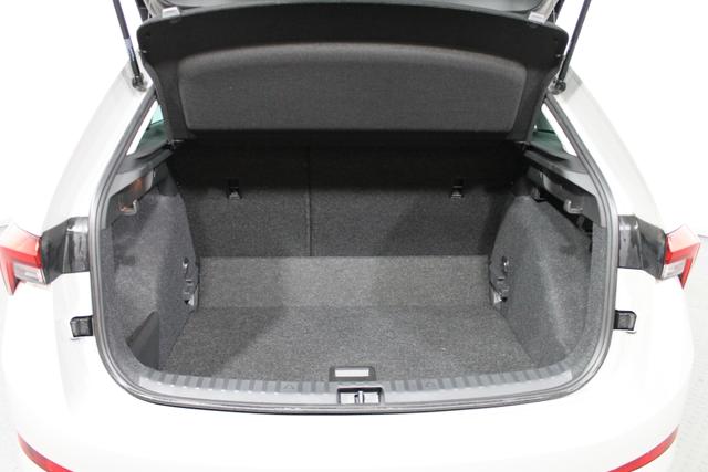 Skoda Scala AMBITION PLUS DSG NAVI SHZ SmartLink LED IMAGE PKAET 