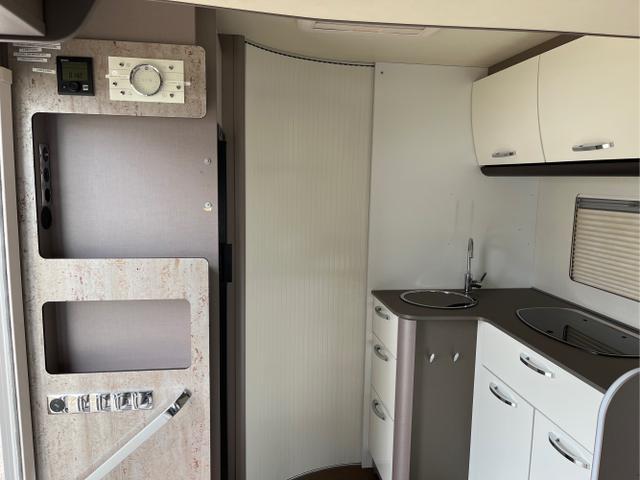 Bürstner / TD 680 G / Weiß / / / 