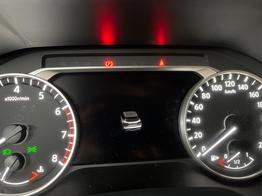 Nissan / Qashqai / Schwarz /  /  / NAVI 360 ACC SHZ PDC LED 