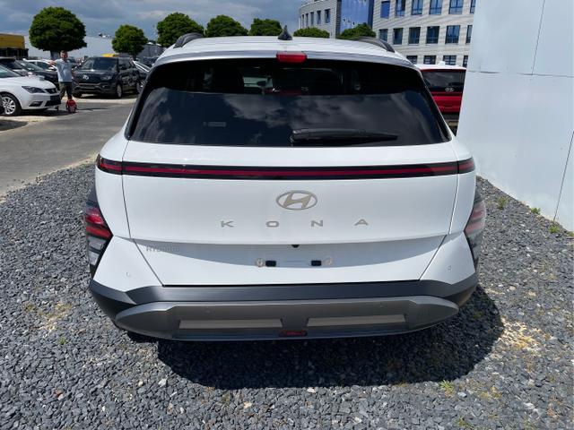 Hyundai / KONA / Weiß / / / 