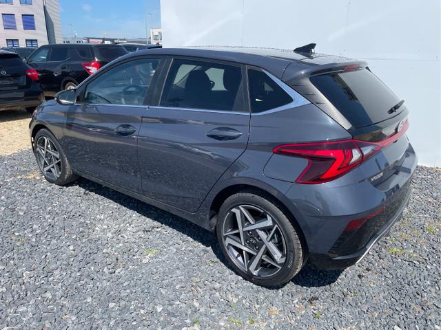 Hyundai / i20 / Weiß / / / 