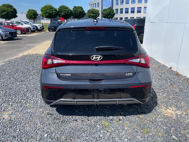 Hyundai / i20 / Weiß / / / 