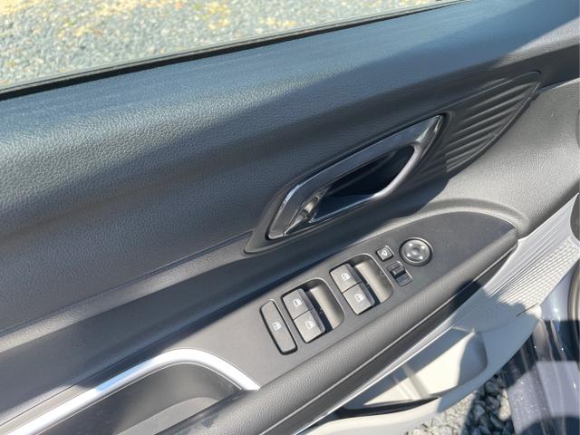 Hyundai / i20 / Weiß / / / 