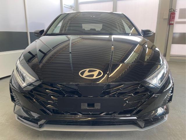 Hyundai / i20 / Schwarz / / / 