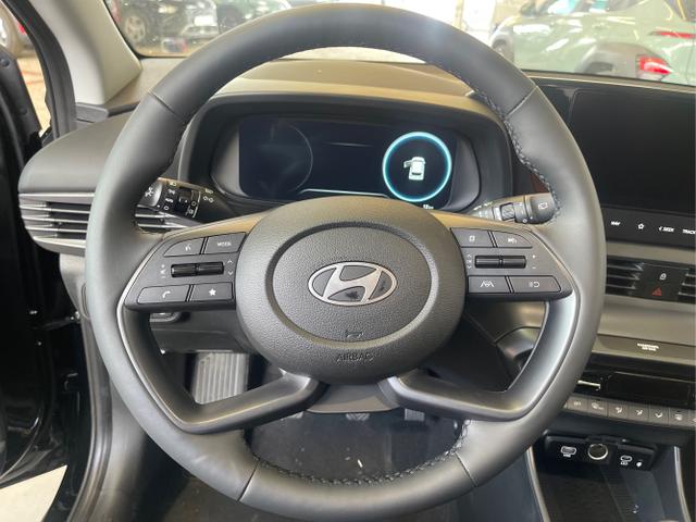 Hyundai / i20 / Schwarz / / / 