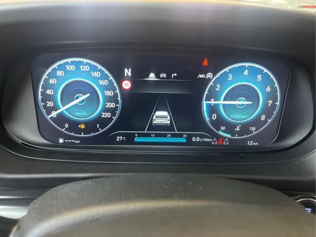 Hyundai / i20 / Schwarz / / / 