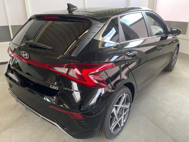 Hyundai / i20 / Schwarz / / / 