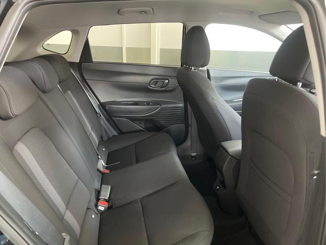 Hyundai / i20 / Schwarz / / / 