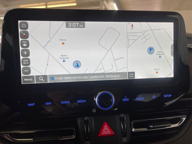 Hyundai i30 Kombi PREMIUM NAVI SHZ RFK PDC v+h KLIMAAUTOMATIK 
