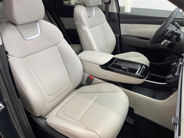 Hyundai / TUCSON FACELIFT / Grün / / / 