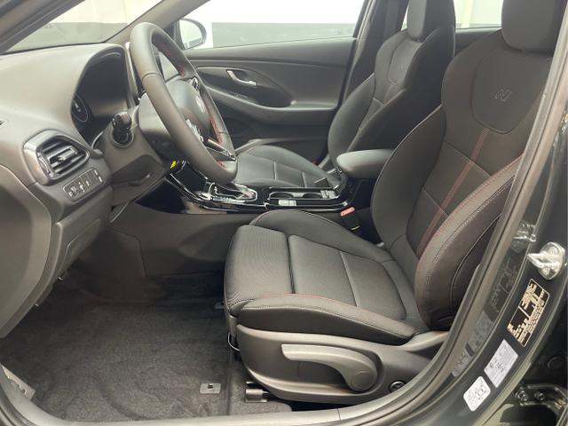 Hyundai / i30 / Grün / / / 