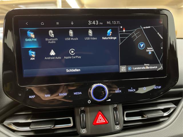 Hyundai / i30 / Grün / / / 