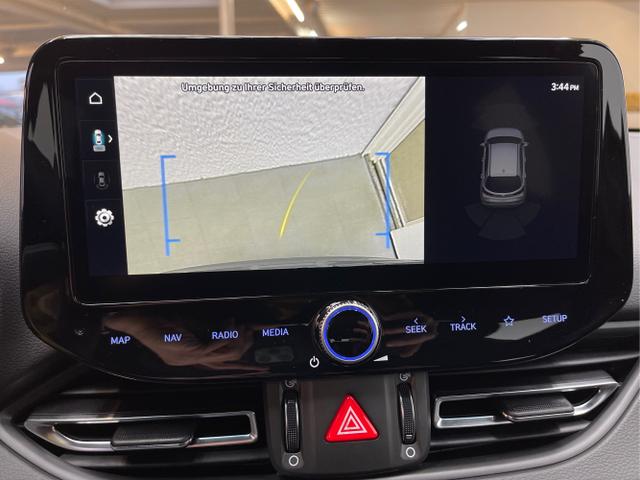 Hyundai / i30 / Grün / / / 