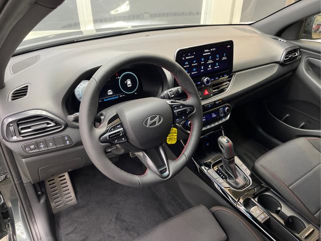 Hyundai / i30 / Grün / / / 
