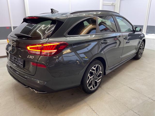 Hyundai / i30 / Grün / / / 