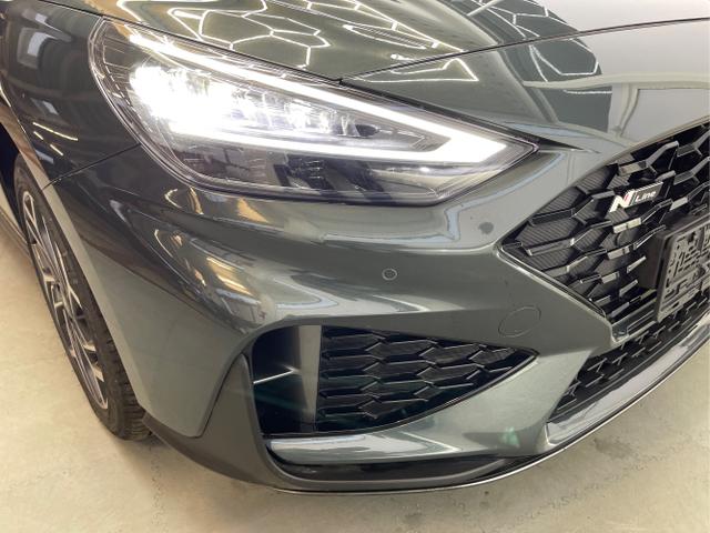 Hyundai / i30 / Grün / / / 