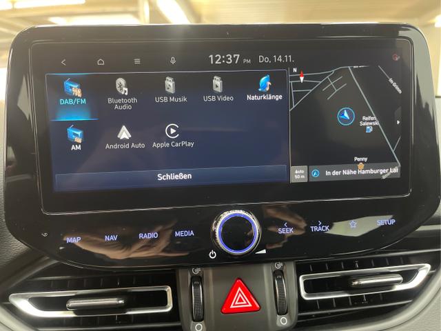 Hyundai / i30 / Grau / / / 