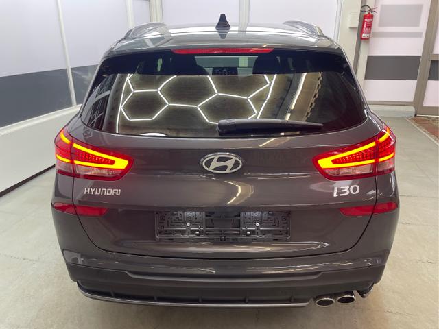 Hyundai / i30 / Grau / / / 