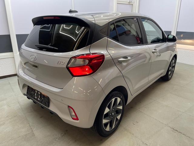 Hyundai i10 COMFORT PLUS NAVI KLIMAAUTOMATIK SHZ PDC RFK ALU 