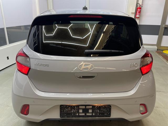 Hyundai i10 COMFORT PLUS NAVI KLIMAAUTOMATIK SHZ PDC RFK ALU 