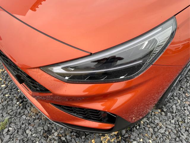 Hyundai / i30 / Weiß / / / 