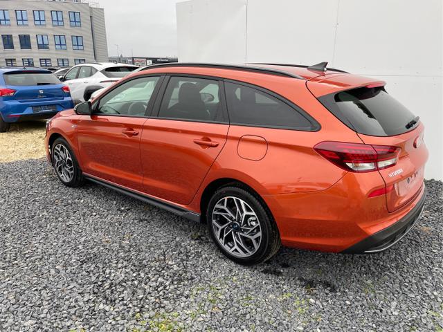 Hyundai / i30 / Weiß / / / 