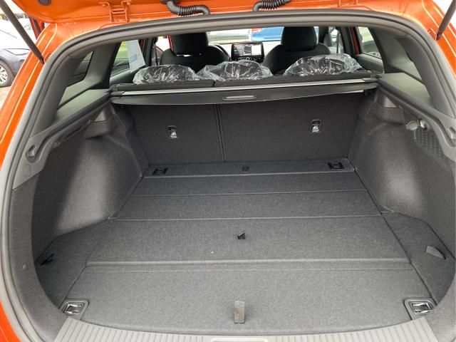 Hyundai / i30 / Weiß / / / 