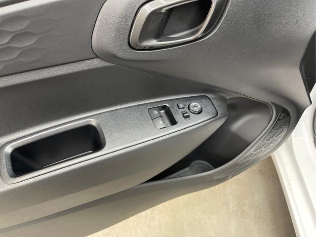 Hyundai / i10 / Weiß / / / 