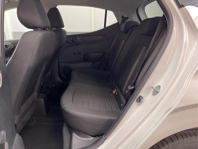 Hyundai / i10 / Weiß / / / 