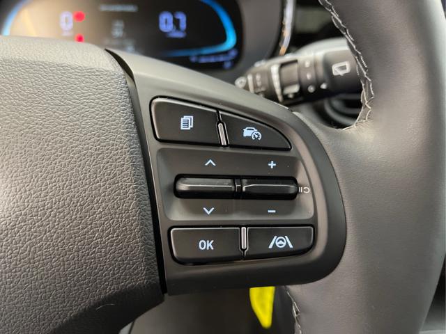 Hyundai / i10 / Weiß / / / 
